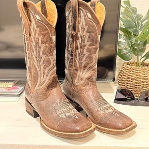 Brand New Never worn Idylwind cowgirl boots